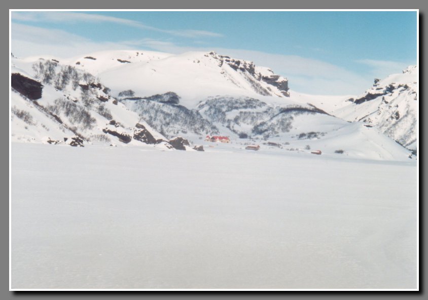 We are in Thorsmork valley. The hut in Langidalur (Long valley), which is our destination can be seen in the distance.